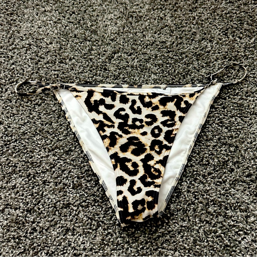 Abercrombie & Fitch bikini bottoms!!